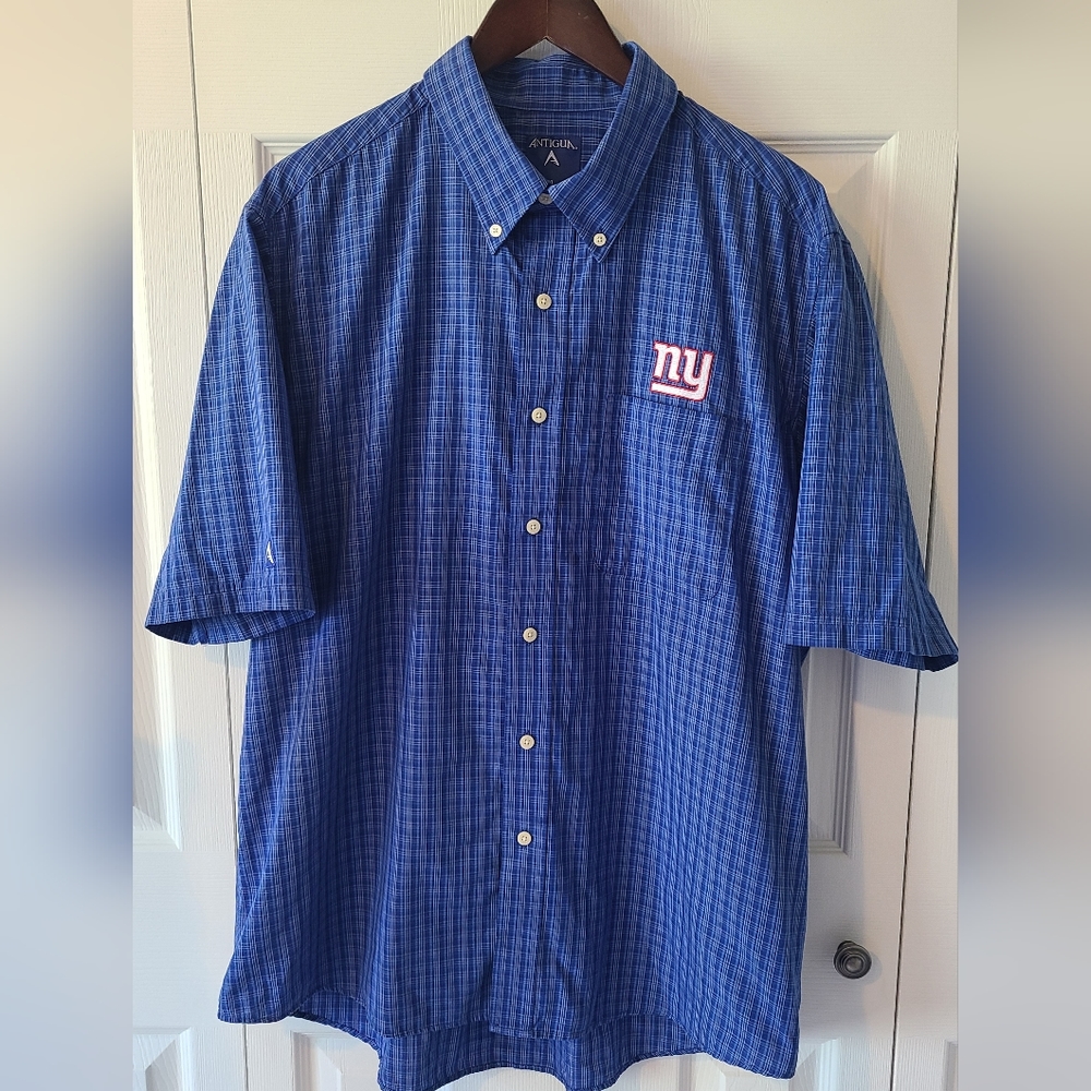 NY Giants Button Up Short Sleeve Top